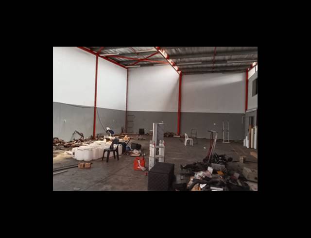 401M² MINI FACTORY TO LET IN SPRINGFIELD PARK